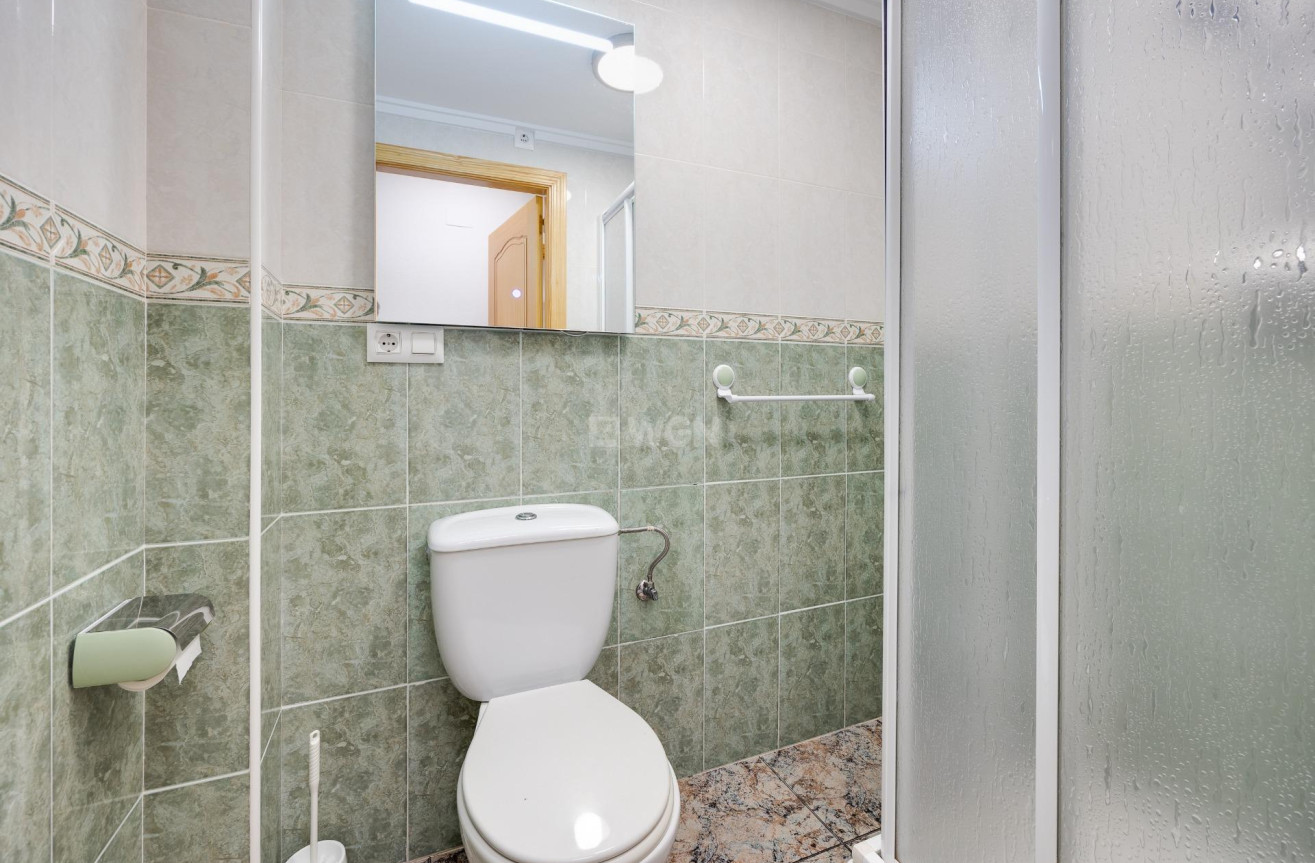 Reventa - Apartamento / piso - Torrevieja - Playa De Los Naufragos