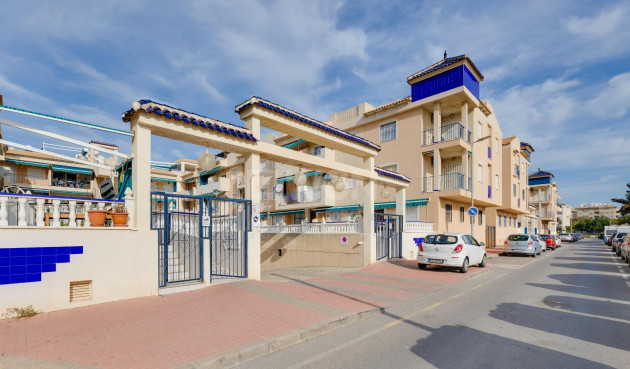 Reventa - Apartamento / piso - Torrevieja - Playa De Los Naufragos