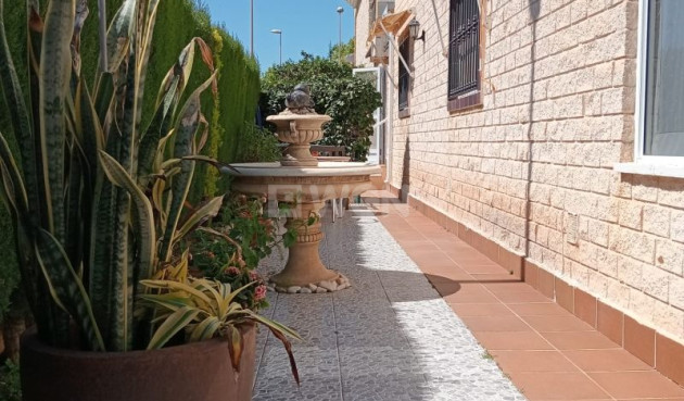 Resale - Villa - Pilar de la Horadada - Costa Blanca