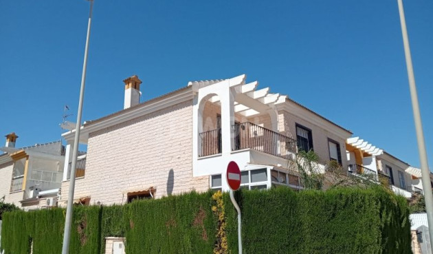 Resale - Villa - Pilar de la Horadada - Costa Blanca