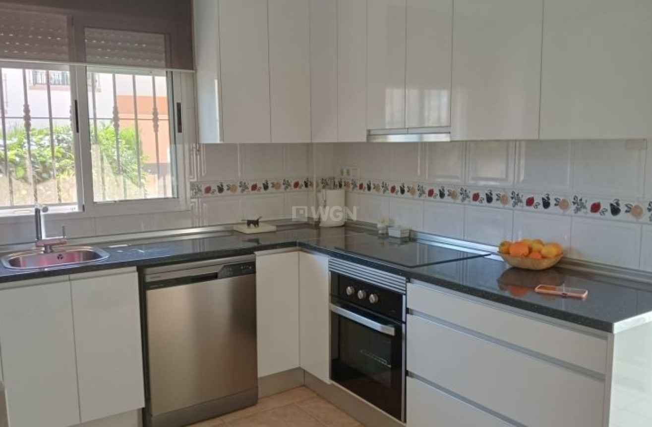 Resale - Villa - Pilar de la Horadada - Costa Blanca