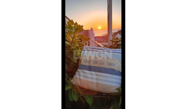 Odsprzedaż - Bungalow - Torrevieja - La Mata