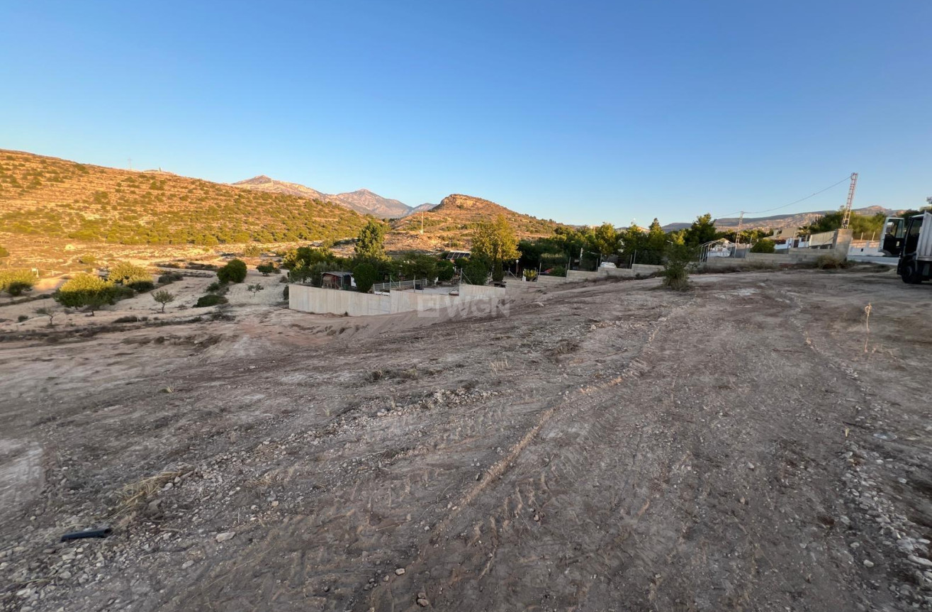 Resale - Plot / Land - Alicante - Costa Blanca