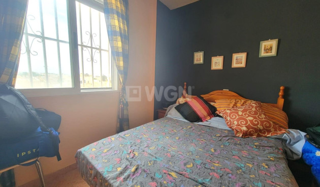 Odsprzedaż - Mieszkanie w bloku - Torrevieja - Nueva Torrevieja