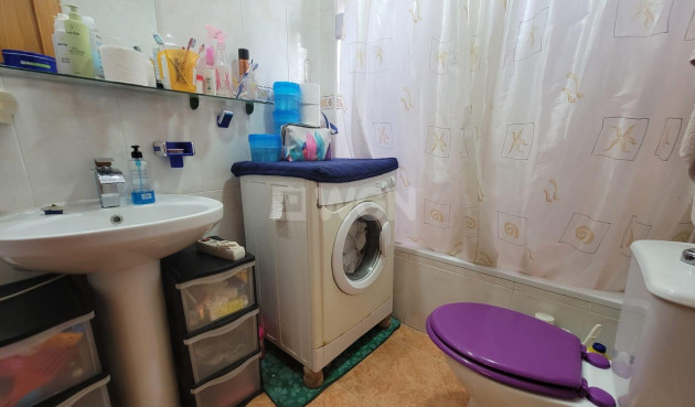 Odsprzedaż - Mieszkanie w bloku - Torrevieja - Nueva Torrevieja