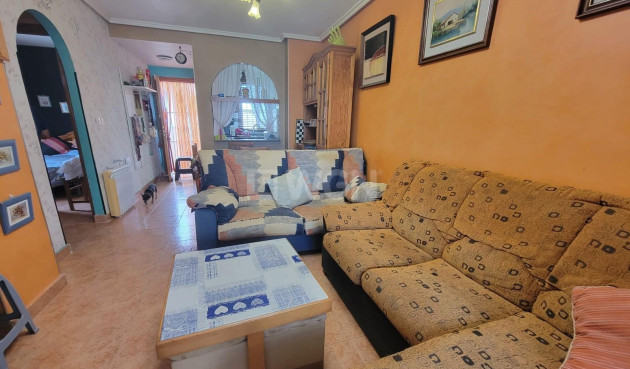 Odsprzedaż - Mieszkanie w bloku - Torrevieja - Nueva Torrevieja