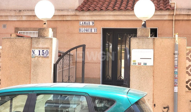 Odsprzedaż - Mieszkanie w bloku - Torrevieja - Nueva Torrevieja