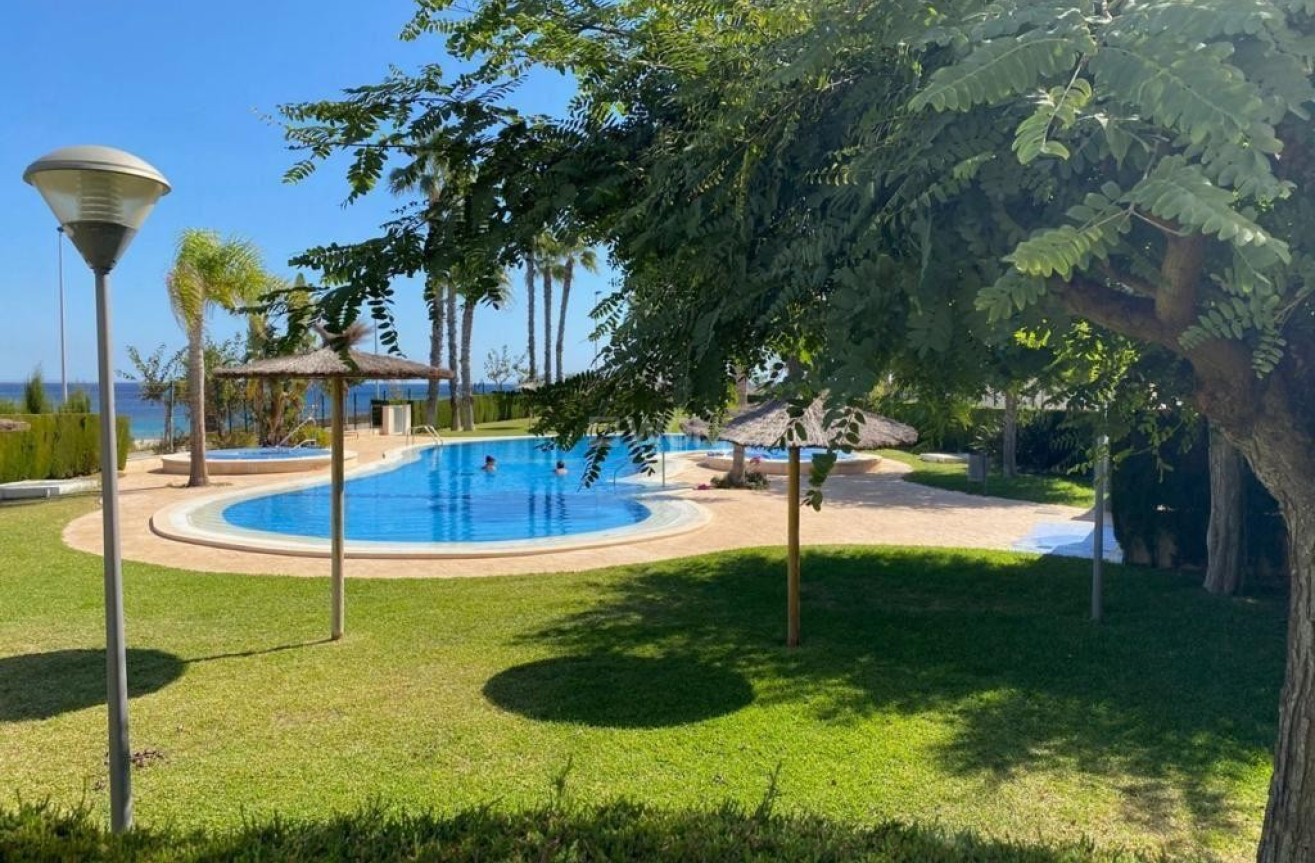 Odsprzedaż - Mieszkanie w bloku - Mil Palmeras - Costa Blanca