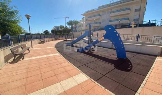 Odsprzedaż - Mieszkanie w bloku - Mil Palmeras - Costa Blanca