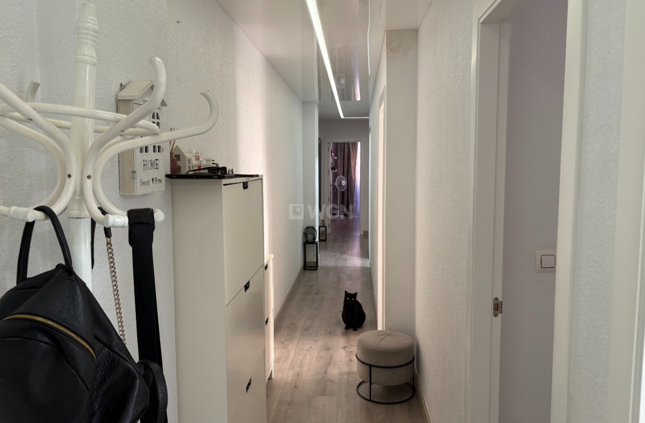 Odsprzedaż - Mieszkanie w bloku - Torrevieja - Costa Blanca