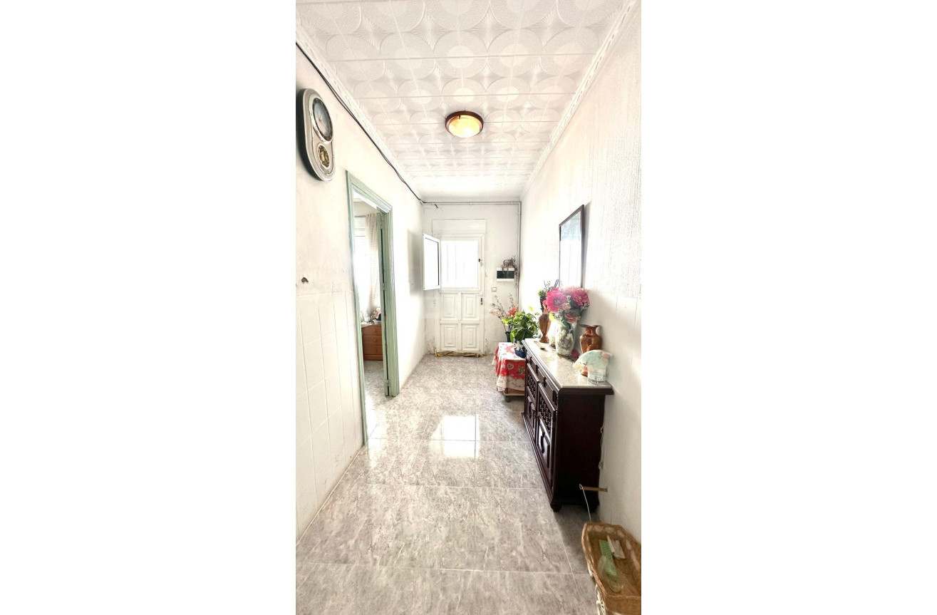 Reventa - Apartamento / piso - Torrevieja - Estacion De Autobuses