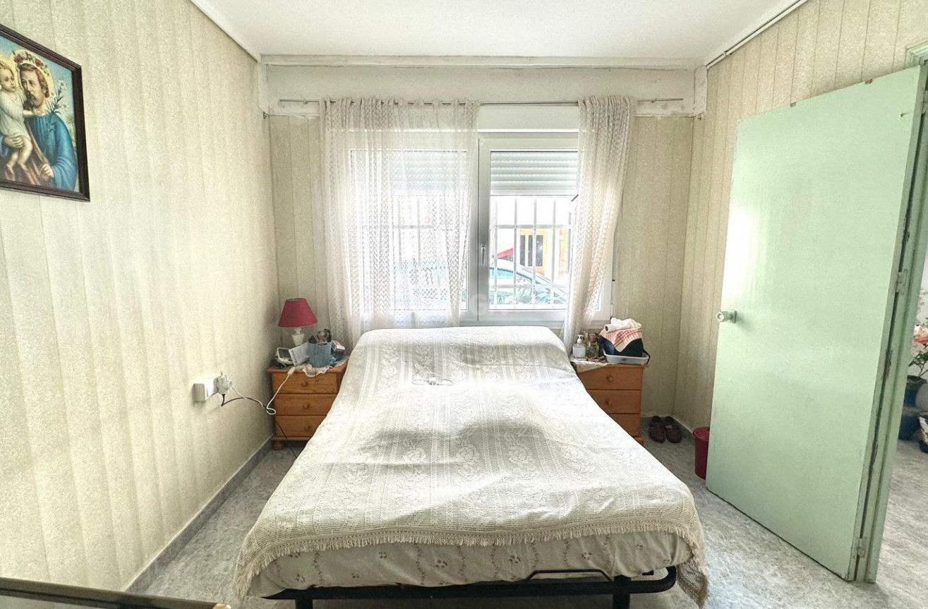 Reventa - Apartamento / piso - Torrevieja - Estacion De Autobuses