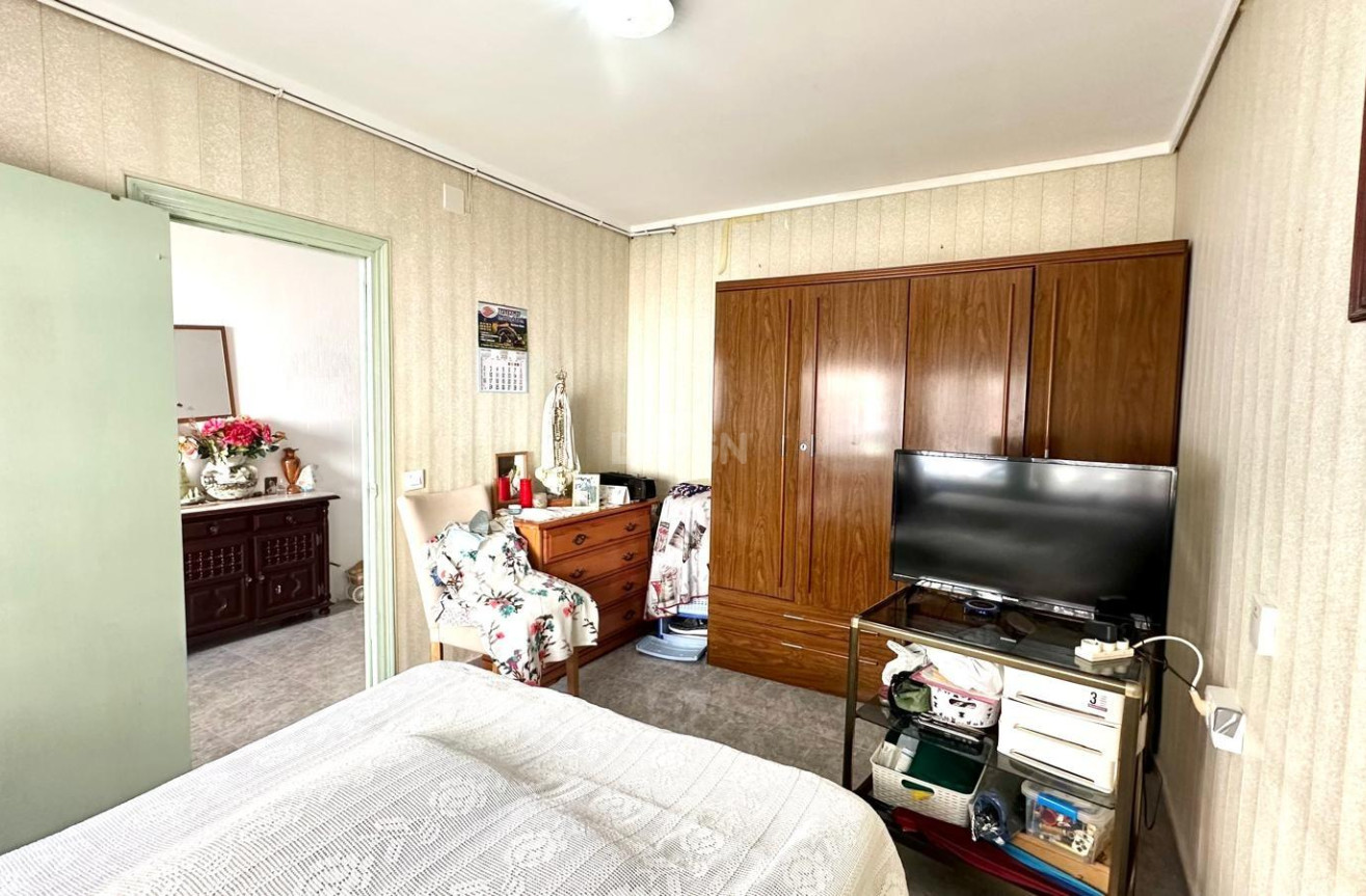 Reventa - Apartamento / piso - Torrevieja - Estacion De Autobuses