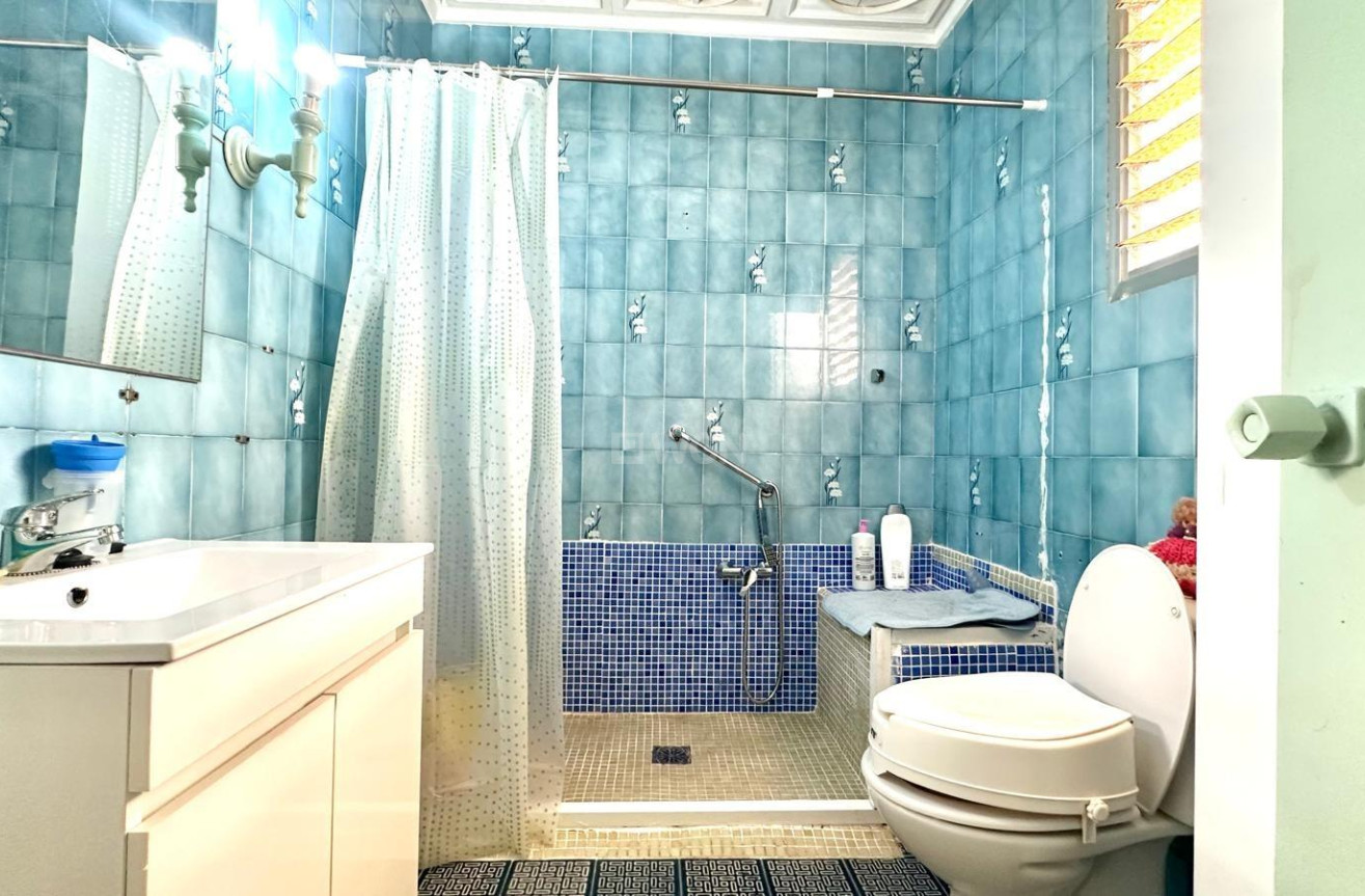 Reventa - Apartamento / piso - Torrevieja - Estacion De Autobuses