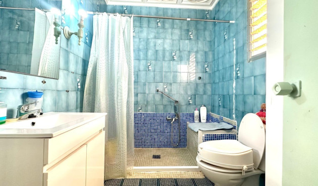 Reventa - Apartamento / piso - Torrevieja - Estacion De Autobuses