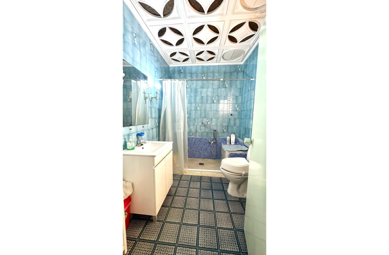 Reventa - Apartamento / piso - Torrevieja - Estacion De Autobuses