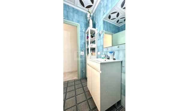 Reventa - Apartamento / piso - Torrevieja - Estacion De Autobuses