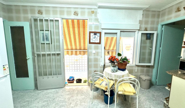 Reventa - Apartamento / piso - Torrevieja - Estacion De Autobuses