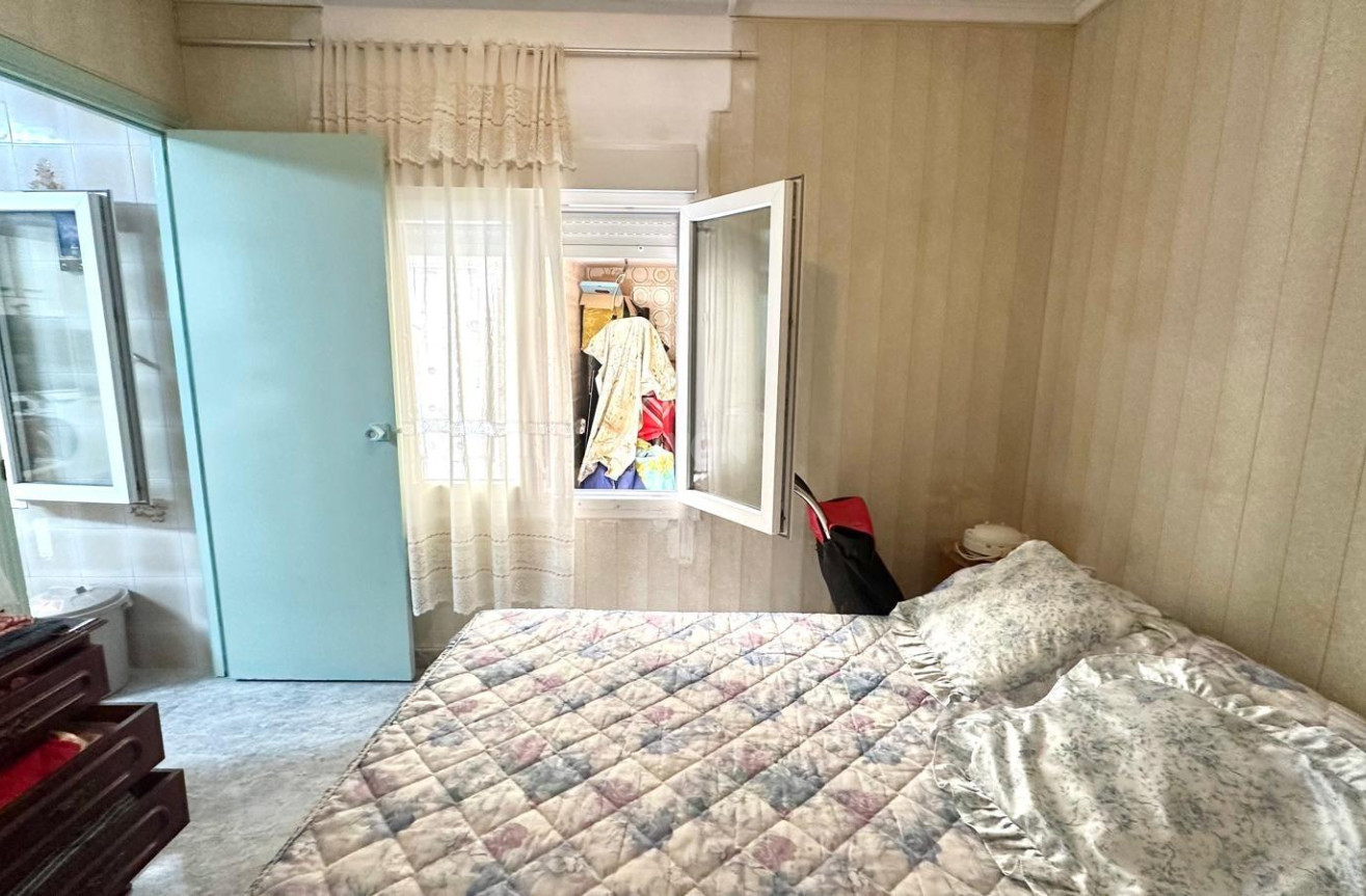 Reventa - Apartamento / piso - Torrevieja - Estacion De Autobuses