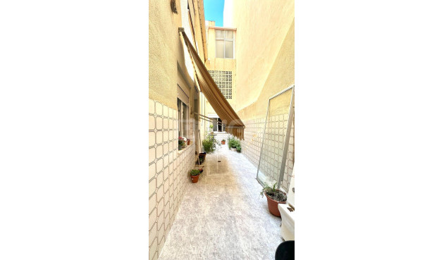 Reventa - Apartamento / piso - Torrevieja - Estacion De Autobuses