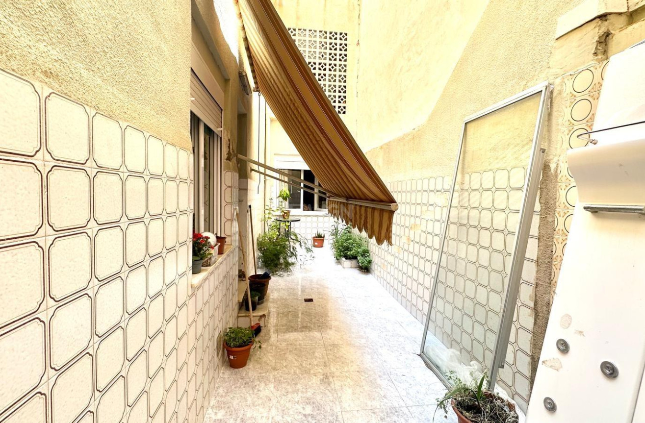 Reventa - Apartamento / piso - Torrevieja - Estacion De Autobuses