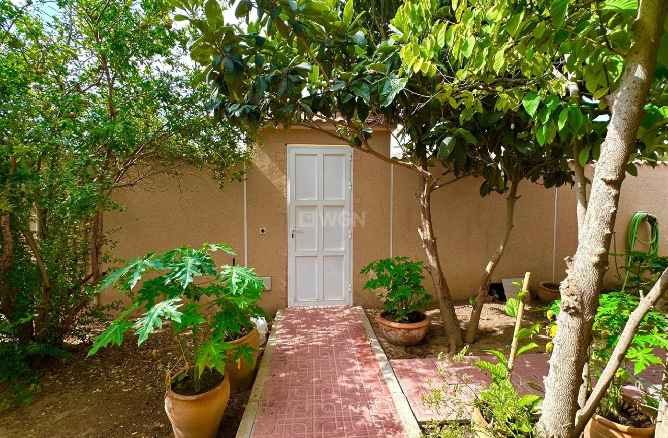 Odsprzedaż - Villa - Torrevieja - Los Balcones - Los Altos del Edén