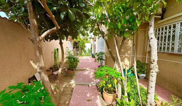 Odsprzedaż - Villa - Torrevieja - Los Balcones - Los Altos del Edén