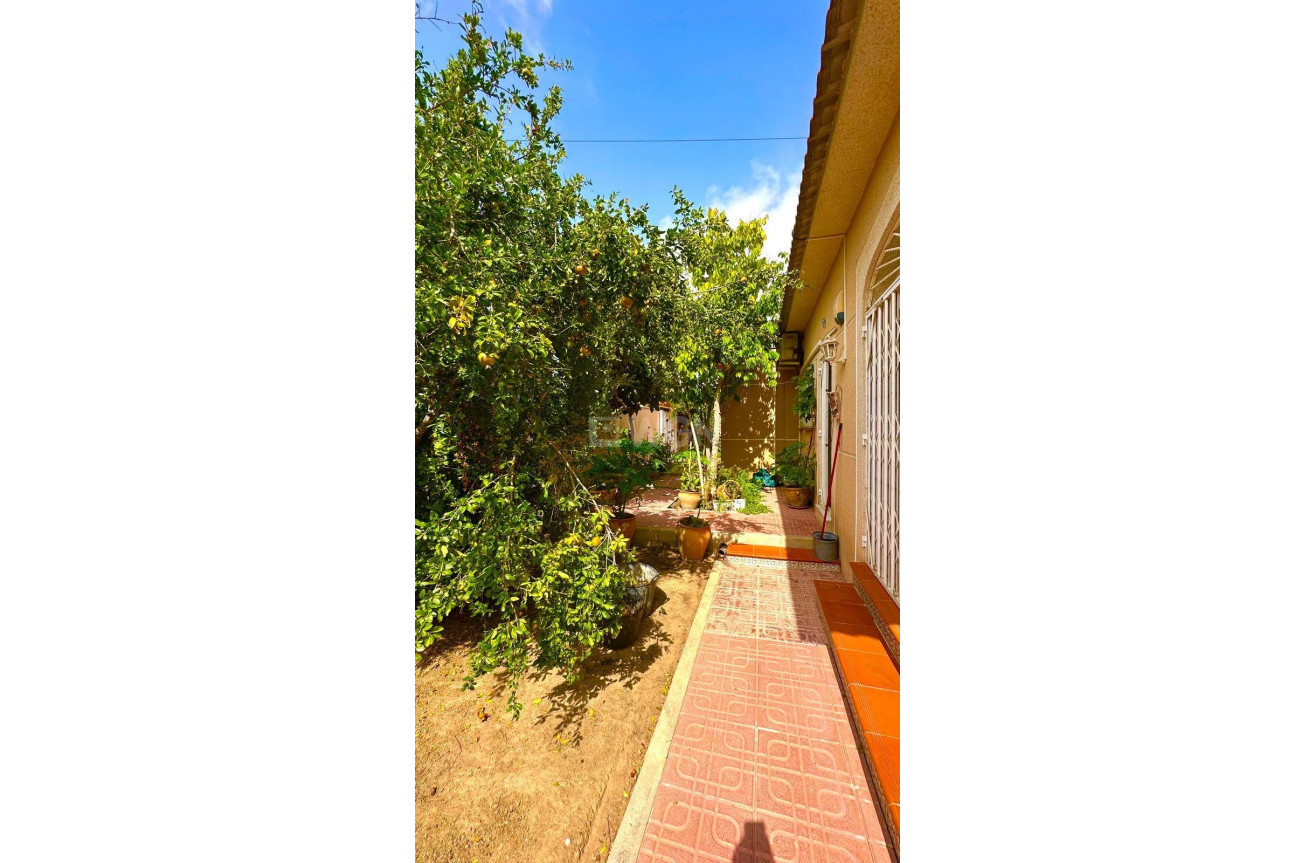 Odsprzedaż - Villa - Torrevieja - Los Balcones - Los Altos del Edén