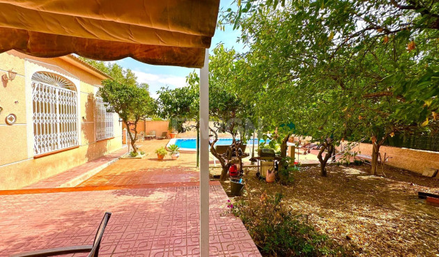 Odsprzedaż - Villa - Torrevieja - Los Balcones - Los Altos del Edén