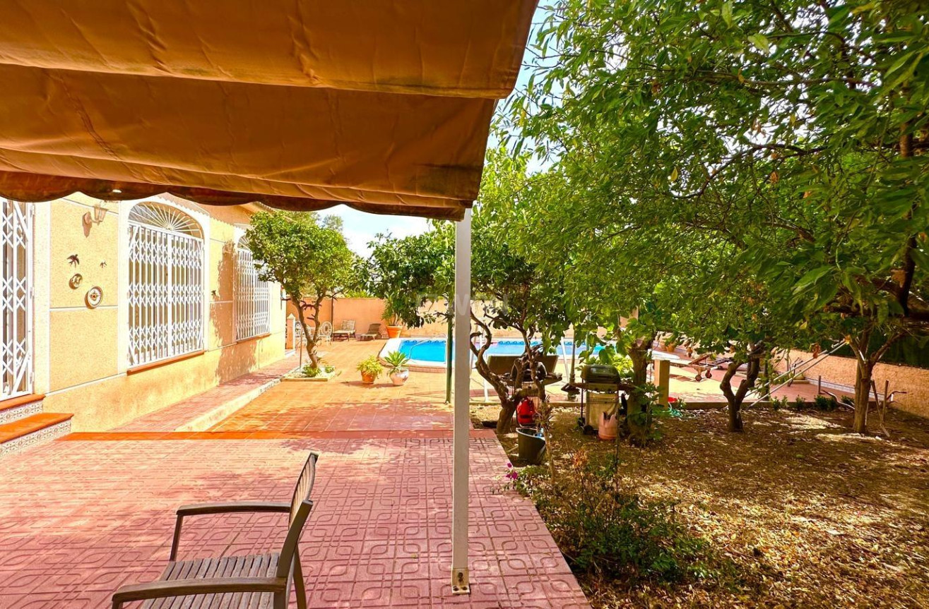 Odsprzedaż - Villa - Torrevieja - Los Balcones - Los Altos del Edén