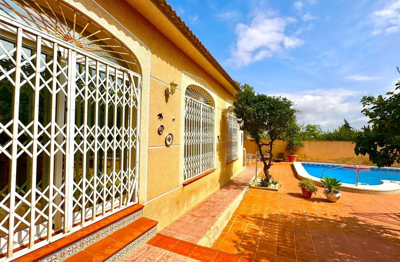 Odsprzedaż - Villa - Torrevieja - Los Balcones - Los Altos del Edén