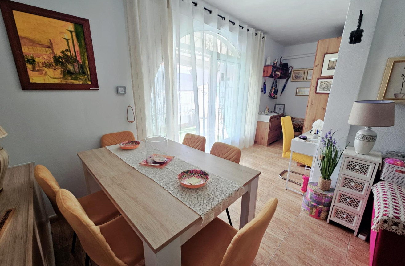 Odsprzedaż - Bungalow - Torrevieja - La Siesta - El Salado - Torreta