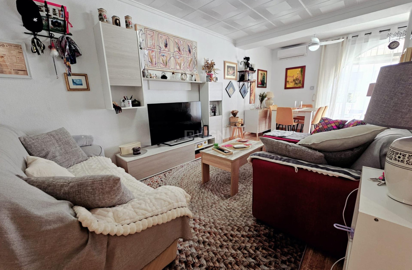 Odsprzedaż - Bungalow - Torrevieja - La Siesta - El Salado - Torreta