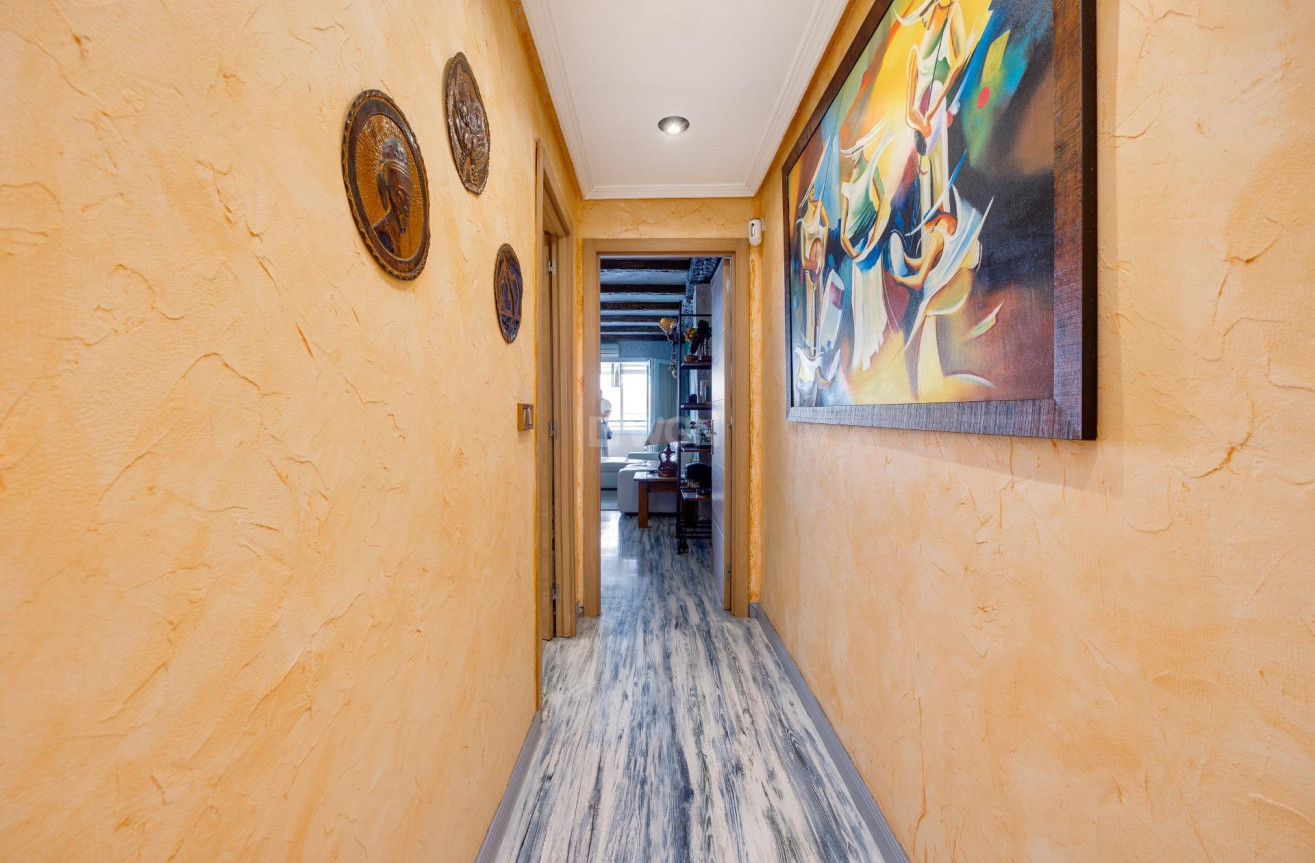 Odsprzedaż - Mieszkanie w bloku - Torrevieja - Acequion