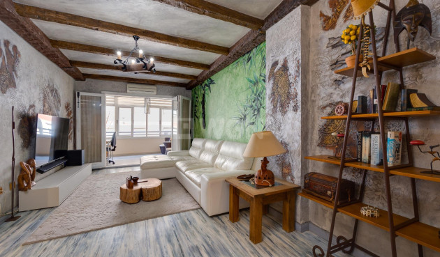 Odsprzedaż - Mieszkanie w bloku - Torrevieja - Acequion