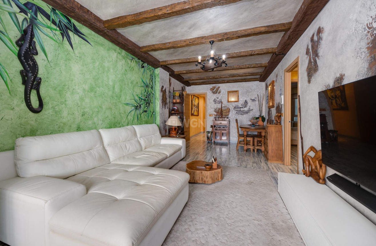 Odsprzedaż - Mieszkanie w bloku - Torrevieja - Acequion