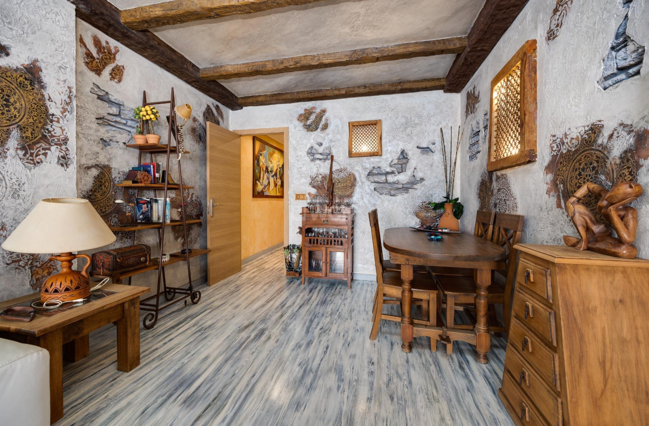 Odsprzedaż - Mieszkanie w bloku - Torrevieja - Acequion