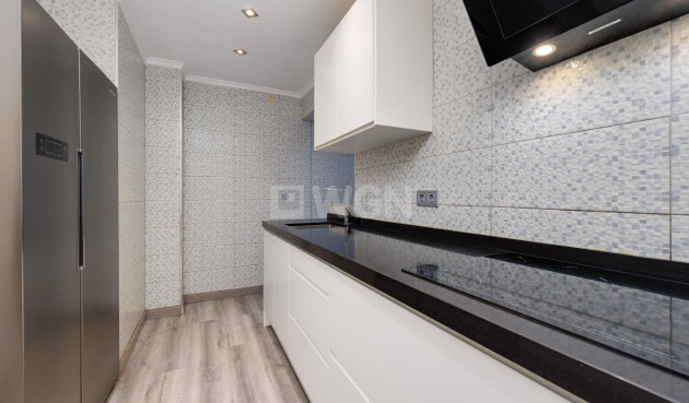 Odsprzedaż - Mieszkanie w bloku - Torrevieja - Acequion