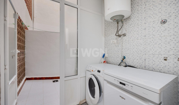 Odsprzedaż - Mieszkanie w bloku - Torrevieja - Acequion