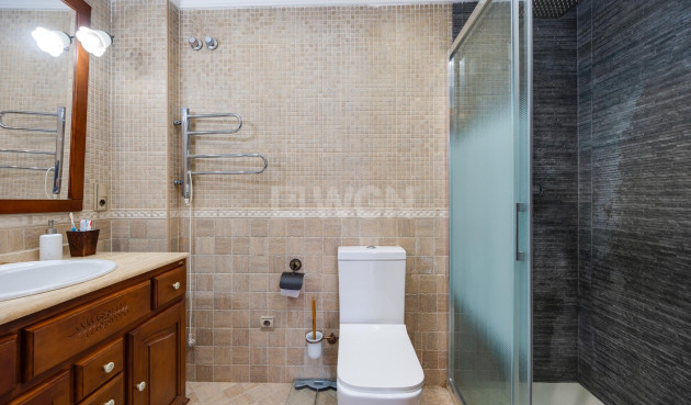 Odsprzedaż - Mieszkanie w bloku - Torrevieja - Acequion