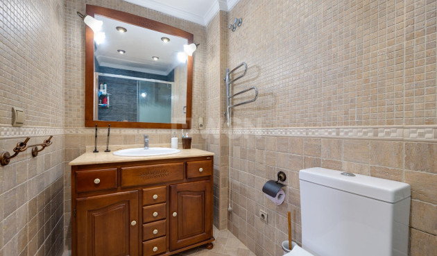 Odsprzedaż - Mieszkanie w bloku - Torrevieja - Acequion