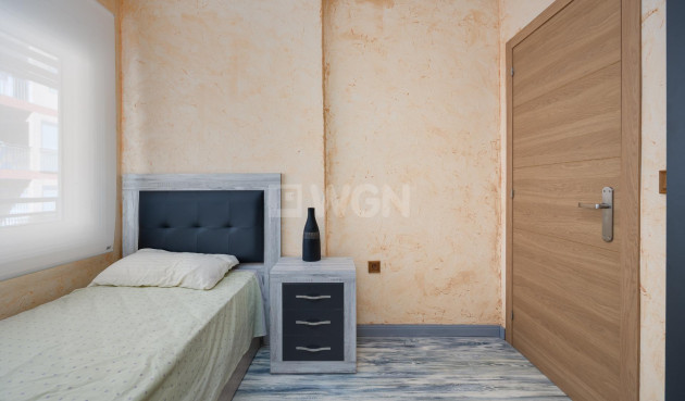 Odsprzedaż - Mieszkanie w bloku - Torrevieja - Acequion