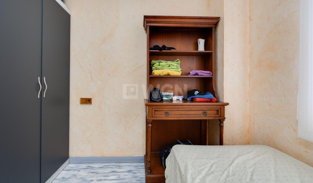 Odsprzedaż - Mieszkanie w bloku - Torrevieja - Acequion