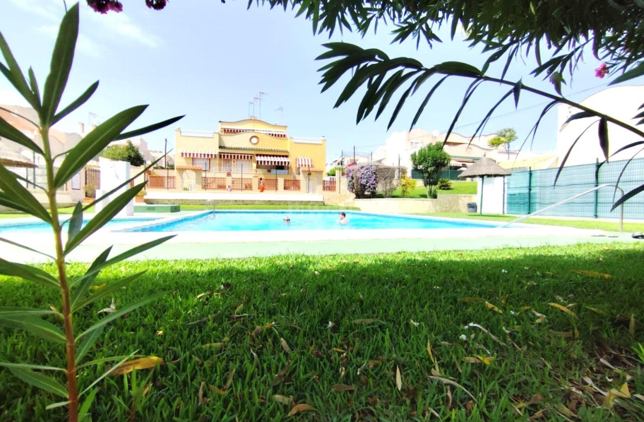 Wiederverkauf - Bungalow - Torrevieja - Los Balcones - Los Altos del Edén