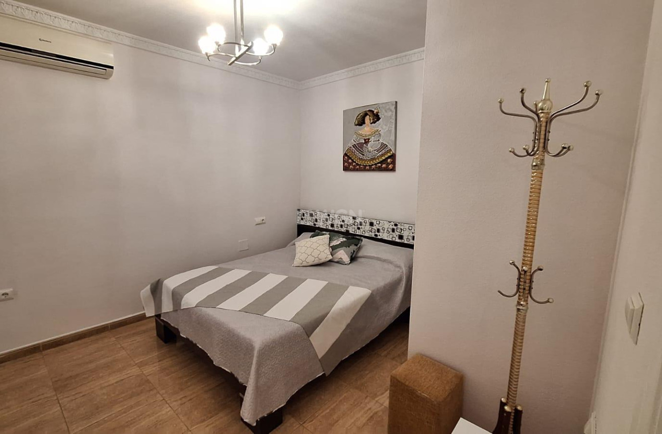 Reventa - Apartamento / piso - Torrevieja - Playa del Cura