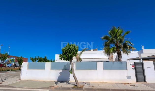 Odsprzedaż - Villa - Pilar de la Horadada - Costa Blanca