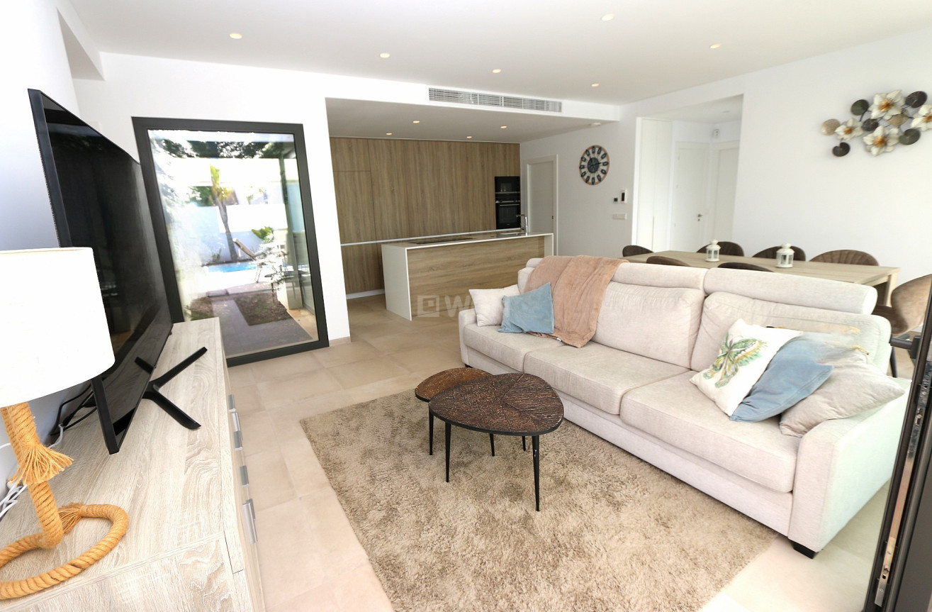 Odsprzedaż - Villa - Pilar de la Horadada - Costa Blanca