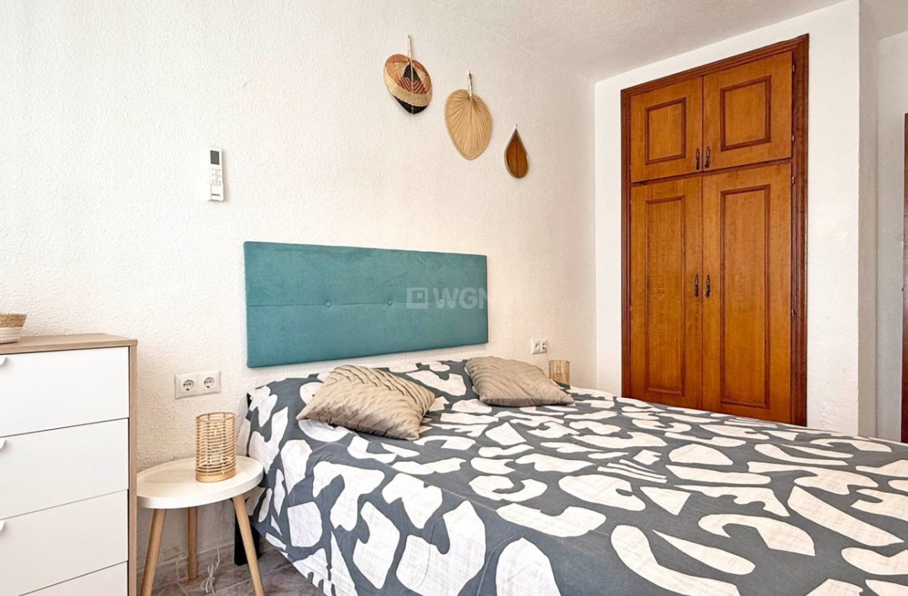 Odsprzedaż - Mieszkanie w bloku - Torrevieja - Costa Blanca