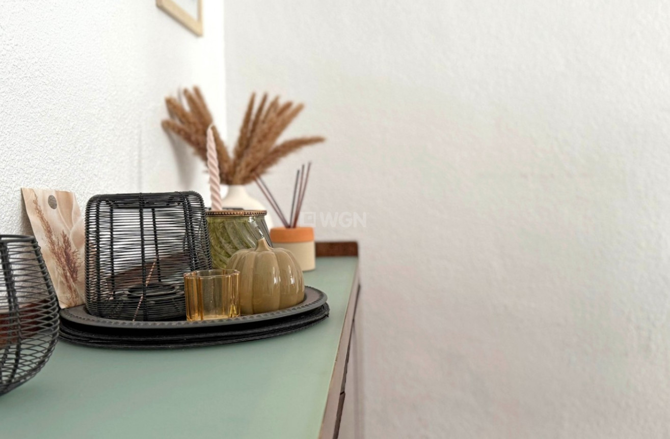 Odsprzedaż - Mieszkanie w bloku - Torrevieja - Costa Blanca