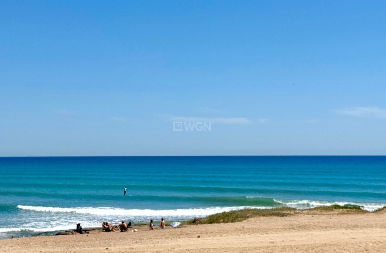 Odsprzedaż - Mieszkanie w bloku - Torrevieja - Costa Blanca